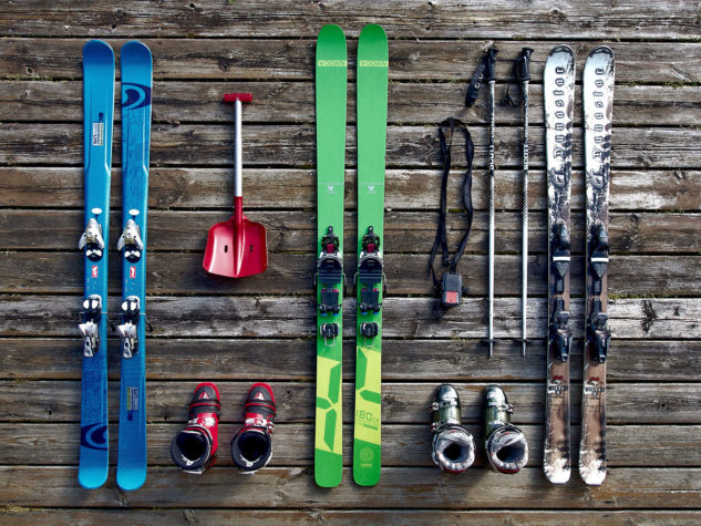Skialpinistická výbava nejsou jen lyže a boty. Nezapomínejte ani na bezpečnost v horách.
